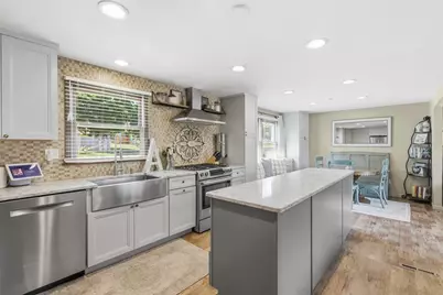 3934 Mimosa Dr, Bethel Park, PA 15102 - Photo 19