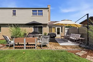3934 Mimosa Dr, Bethel Park, PA 15102 - Photo 39