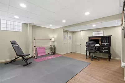 3934 Mimosa Dr, Bethel Park, PA 15102 - Photo 37