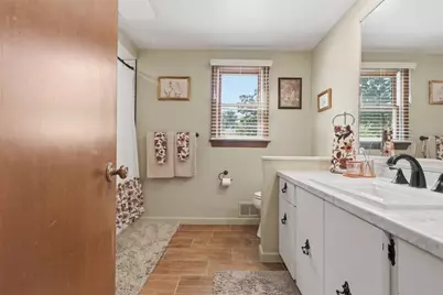 3934 Mimosa Dr, Bethel Park, PA 15102 - Photo 29