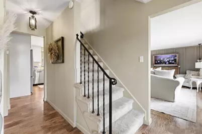 3934 Mimosa Dr, Bethel Park, PA 15102 - Photo 7