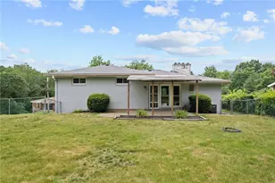 1328 Foxboro Dr, Monroeville, PA 15146 - Photo 33