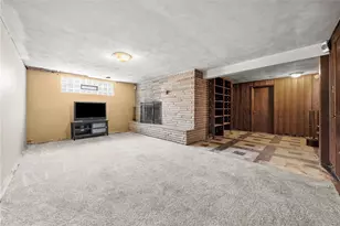 1328 Foxboro Dr, Monroeville, PA 15146 - Photo 25