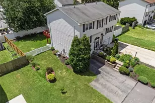 207 Opal Dr, Cranberry Township, PA 16066 - Photo 5