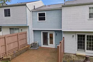 151 Ligonier Ln, Pittsburgh, PA 15068 - Photo 5