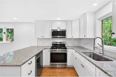 431 Meridian Dr, Pittsburgh, PA 15228 - Photo 5