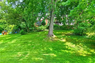 431 Meridian Dr, Pittsburgh, PA 15228 - Photo 19