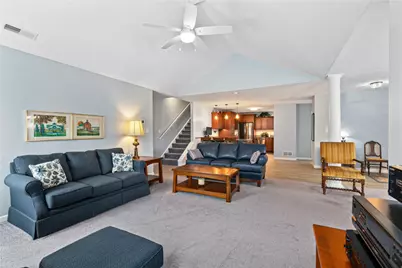 502 Stonecliff Ln, Franklin Township, PA 16001 - Photo 3