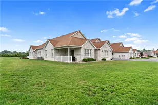 502 Stonecliff Ln, Franklin Township, PA 16001 - Photo 1