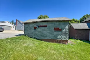 605 Maple St, Luzerne Township, PA 15417 - Photo 7