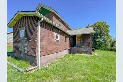 605 Maple St, Luzerne Township, PA 15417 - Photo 5