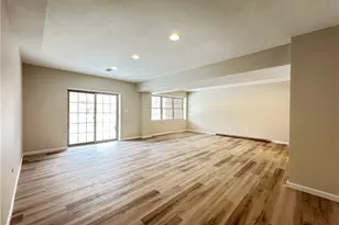 815 Village Dr, Pittsburgh, PA 15237 - Photo 23