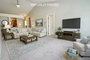 815 Village Dr, Pittsburgh, PA 15237 - Photo 13