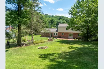 889 Camp Meeting Rd, Bell Acres, PA 15143 - Photo 43