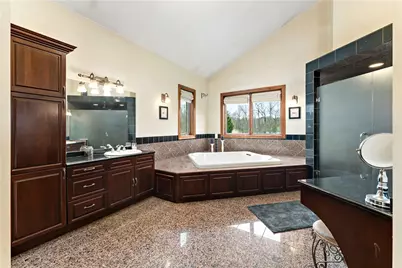 101 Majestic Dr, Adams Township, PA 16046 - Photo 27
