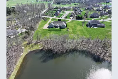 101 Majestic Dr, Adams Township, PA 16046 - Photo 3