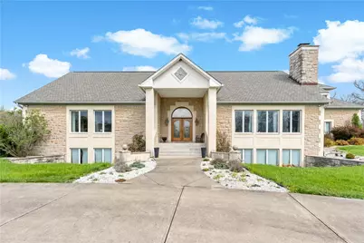 101 Majestic Dr, Adams Township, PA 16046 - Photo 5