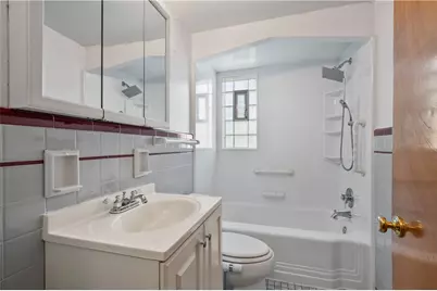 3210 Thornwood Dr, Bethel Park, PA 15102 - Photo 13