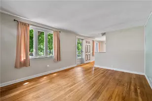 3210 Thornwood Dr, Bethel Park, PA 15102 - Photo 3