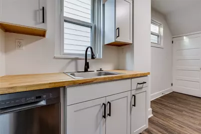 1430 Rockland Ave, Beechview, PA 15216 - Photo 17