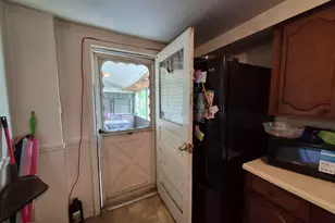 337 Hammond St, Pittsburgh, PA 15204 - Photo 11