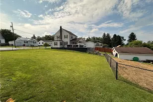 2119 Walnut Dr, Derry Township, PA 15650 - Photo 15