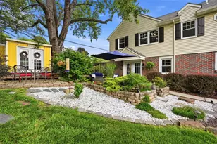 836 Old Thorn Run Rd, Moon/Crescent Twp, PA 15108 - Photo 13