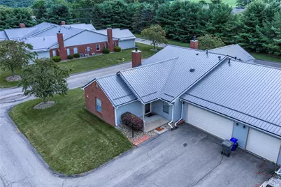 302 Brookstone Ct, Center Township, PA 16001 - Photo 27
