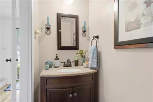 118 Brookmeade Dr, Ross Twp, PA 15237 - Photo 7