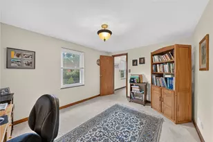 4329 Glen Lytle Rd, Pittsburgh, PA 15217 - Photo 29
