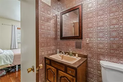 437 S Aiken Ave, Friendship Park, PA 15232 - Photo 9