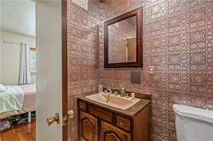 437 S Aiken Ave, Friendship Park, PA 15232 - Photo 9