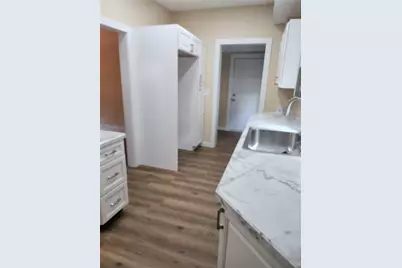 517 Hamilton Ave, Farrell, PA 16121 - Photo 7