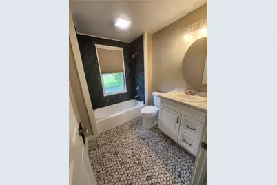 517 Hamilton Ave, Farrell, PA 16121 - Photo 19
