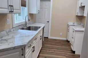 517 Hamilton Ave, Farrell, PA 16121 - Photo 7