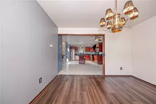 308 E Elmhurst, Banksville/Westwood, PA 15220 - Photo 7