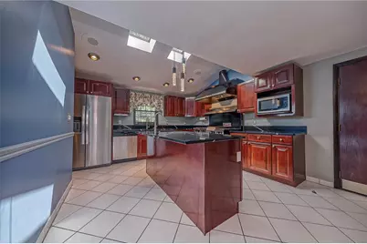 308 E Elmhurst, Banksville/Westwood, PA 15220 - Photo 11