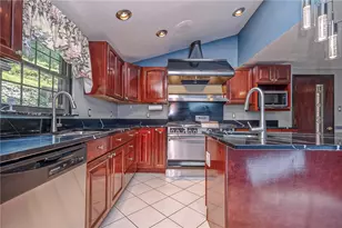 308 E Elmhurst, Banksville/Westwood, PA 15220 - Photo 9