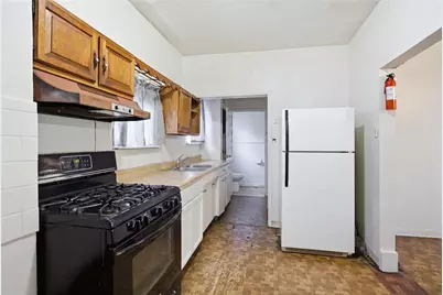 312 Campbell St, McKees Rocks, PA 15136 - Photo 9