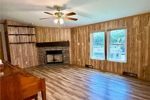 820 Maple Ct, Cranberry Township, PA 16066 - Photo 9