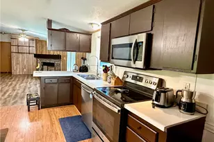 820 Maple Ct, Cranberry Township, PA 16066 - Photo 3