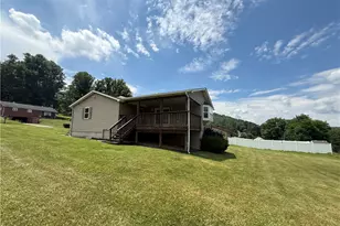 215 Furnace Ln, Saint Clair Township, PA 15944 - Photo 3