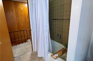 209 Crest Ave, Charleroi Boro, PA 15022 - Photo 11