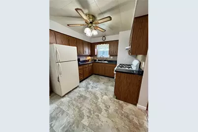 209 Crest Ave, Charleroi Boro, PA 15022 - Photo 3