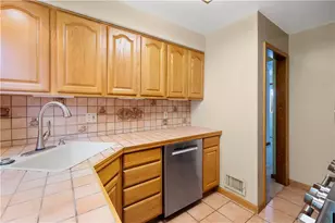 524 Brinwood Ave, Pittsburgh, PA 15227 - Photo 7
