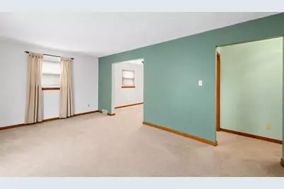 524 Brinwood Ave, Pittsburgh, PA 15227 - Photo 5