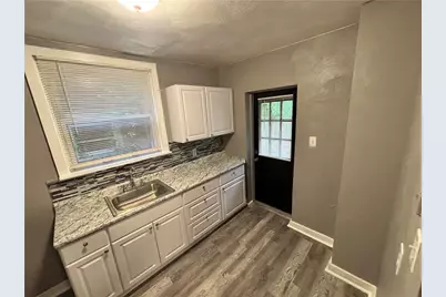 327 Mathews St, Pittsburgh, PA 15210 - Photo 7