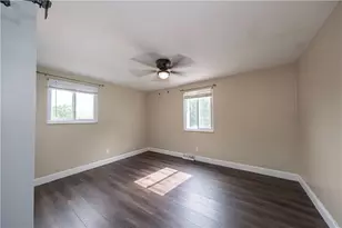 701 Millers Ln, Pittsburgh, PA 15239 - Photo 15