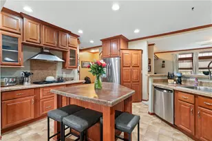 131 Helena St, West Mifflin, PA 15122 - Photo 5