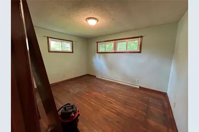 311 Hoon Ave, Farrell, PA 16121 - Photo 5